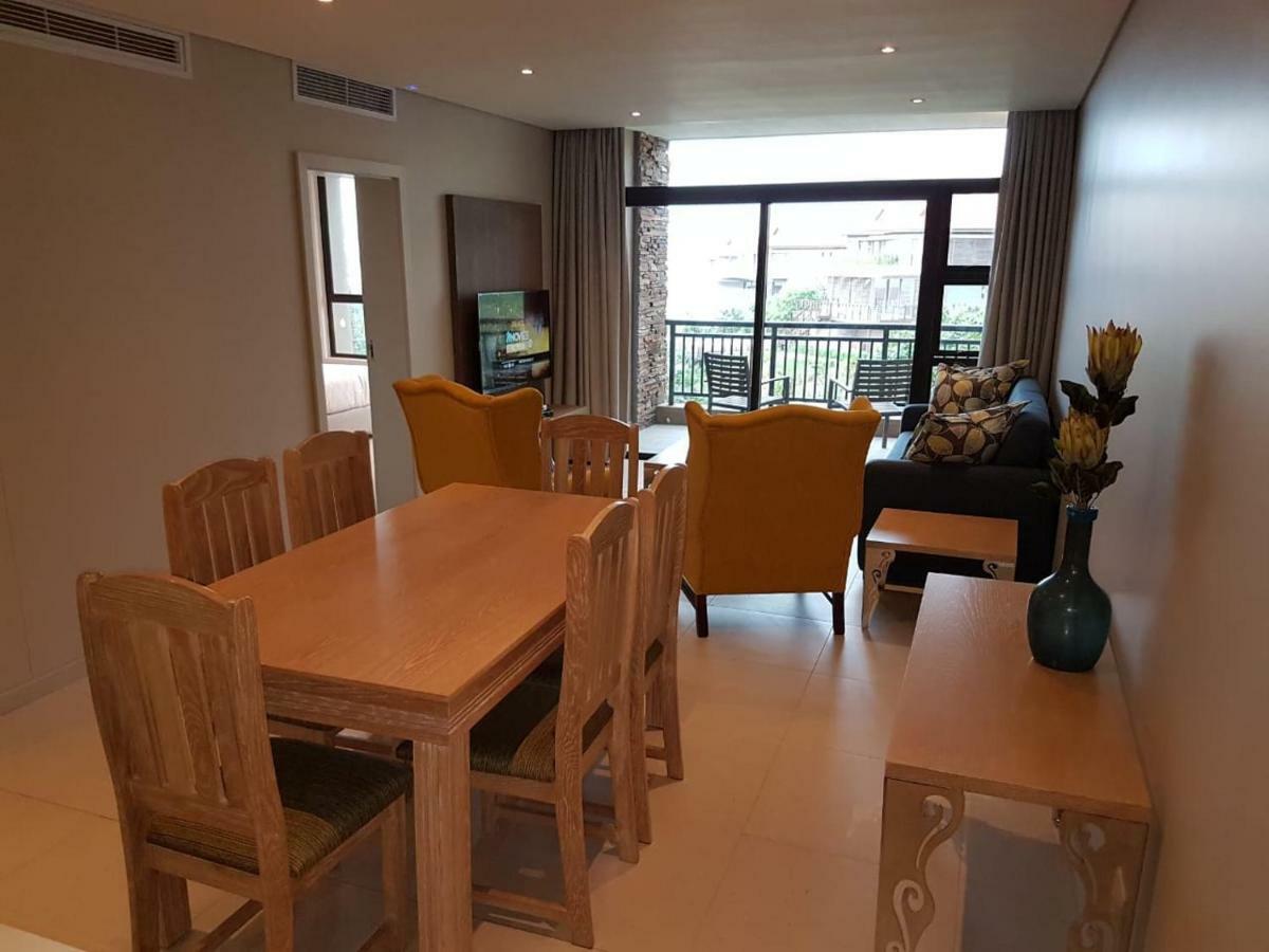 203 Zimbali Apartment